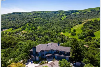 325 Bollinger Estates Ct, San Ramon, CA 94583 - Photo 3