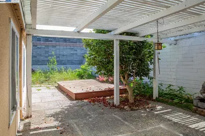 33010 Lake Mead Dr, Fremont, CA 94555 - Photo 19