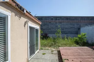 33010 Lake Mead Dr, Fremont, CA 94555 - Photo 15