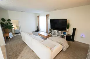 480 Cherry Ln, Manteca, CA 95337 - Photo 11