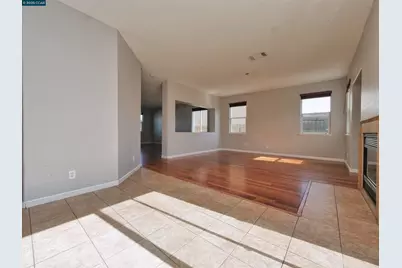 2035 Pasado Avenue, Manteca, CA 95336 - Photo 9