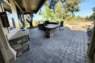 312 Wildcroft Dr, Martinez, CA 94553 - Photo 35