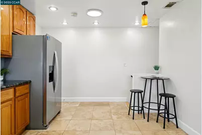 7968 Michigan Ave, Oakland, CA 94605 - Photo 21