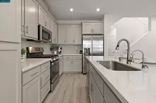 28 Springbrook Ln, Pittsburg, CA 94565 - Photo 13