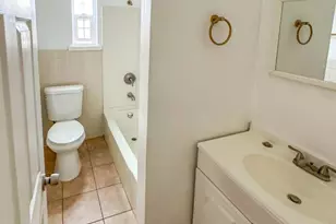 10504 Voltaire Ave, Oakland, CA 94603 - Photo 11