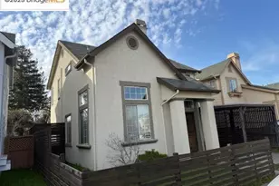 991 Village Cir, Oakland, CA 94607 - Photo 1