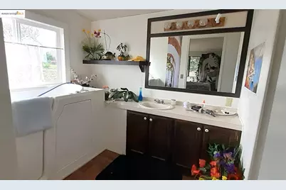 136 Castle Ct, Fortuna, CA 95540 - Photo 7