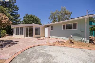 19394 Bainter Ave, Los Gatos, CA 95030 - Photo 5