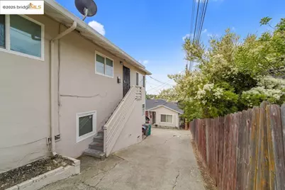 8117 Ney Ave, Oakland, CA 94605 - Photo 47