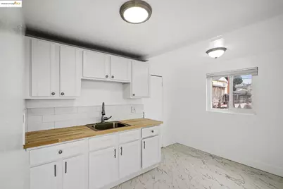 8117 Ney Ave, Oakland, CA 94605 - Photo 9