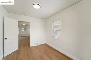 8117 Ney Ave, Oakland, CA 94605 - Photo 33