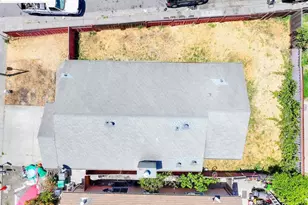 10500 Creekside Cir, Oakland, CA 94603 - Photo 29