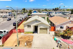 10500 Creekside Cir, Oakland, CA 94603 - Photo 31