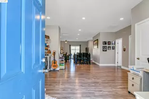 9409 Carter Ct, Stockton, CA 95209 - Photo 5