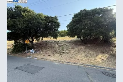Outlook Ave, Oakland, CA 94608 - Photo 1