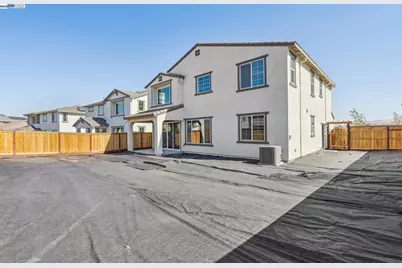 349 Gobind Blvd, Mountain House, CA 95391 - Photo 3