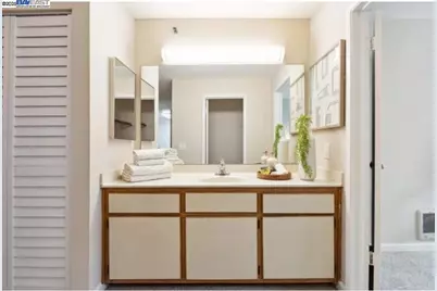 680 Dartmore Lane #260, Hayward, CA 94544 - Photo 21