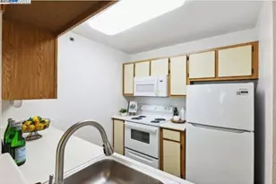 680 Dartmore Ln, Hayward, CA 94544 - Photo 11