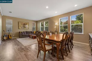 1117 Van Gogh Ln, Patterson, CA 95363 - Photo 7