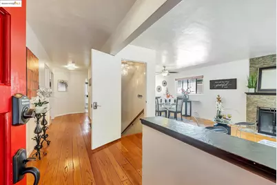 6941 Outlook Ave, Oakland, CA 94605 - Photo 7