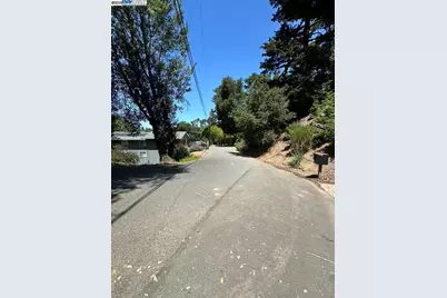 Chelton Drive, Oakland, CA 94603 - Photo 3