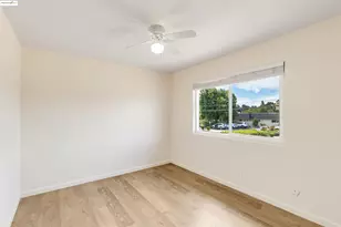 1064 Mohr Ln, Concord, CA 94518 - Photo 25