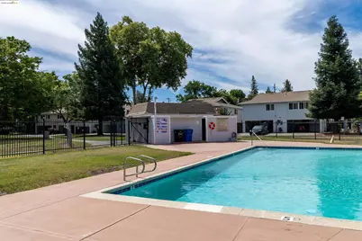 1064 Mohr Ln #C, Concord, CA 94518 - Photo 39