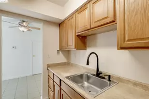 1064 Mohr Ln, Concord, CA 94518 - Photo 19