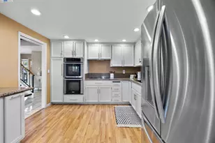 1112 Holmes Way, Hayward, CA 94541 - Photo 17