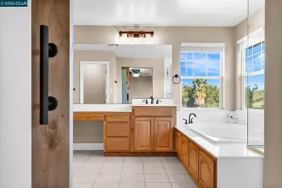 4362 Lynn Dr, Concord, CA 94518 - Photo 7
