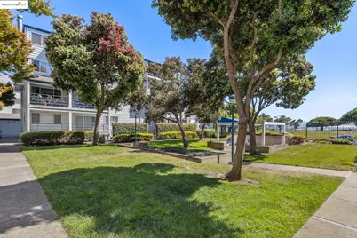 1205 Melville Sq #304, Richmond, CA 94804 - Photo 29