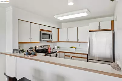 1205 Melville Sq #304, Richmond, CA 94804 - Photo 13