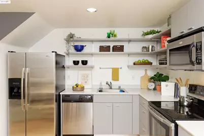 [Address not provided], Oakland, CA 94607 - Photo 9