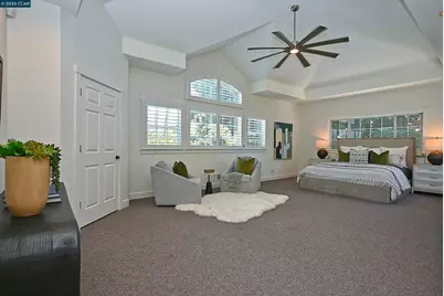 421 Twin Oaks Ln, Walnut Creek, CA 94596 - Photo 17