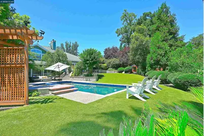 421 Twin Oaks Ln, Walnut Creek, CA 94596 - Photo 45