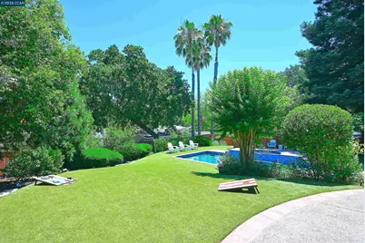 421 Twin Oaks Ln, Walnut Creek, CA 94596 - Photo 39