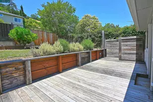 3810 Canyon Way, Martinez, CA 94553 - Photo 13