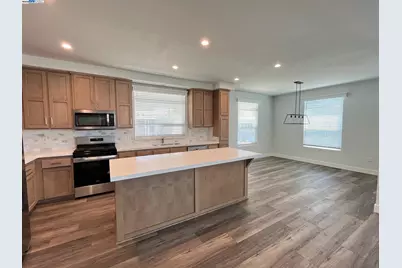 1587 Delemos Ave, Hayward, CA 94544 - Photo 5