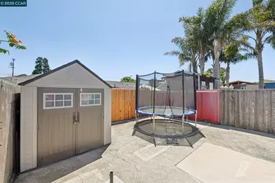 2110 Hellings Avenue, Richmond, CA 94801 - Photo 25