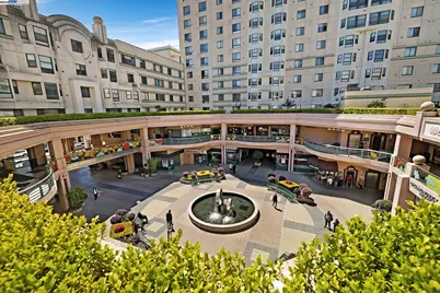 988 Franklin St #312, Oakland, CA 94607 - Photo 15