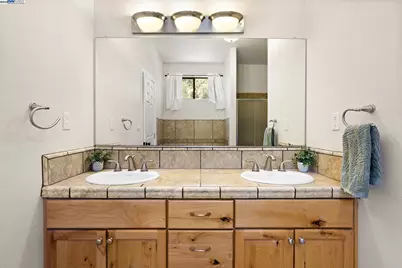 2048 Woodland Dr, Pine Mountain Club, CA 93222 - Photo 17
