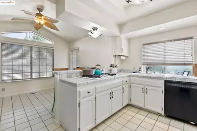 2244 Colonial Ct, Discovery Bay, CA 94505 - Photo 13