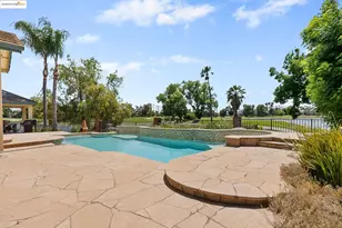 2244 Colonial Ct, Discovery Bay, CA 94505 - Photo 23