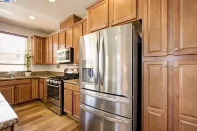 2401 Pleasant Grove Blvd, Roseville, CA 95747 - Photo 9