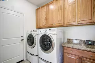 2401 Pleasant Grove Blvd, Roseville, CA 95747 - Photo 23