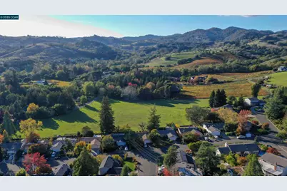 1015 Borrette Court, Napa, CA 94558 - Photo 17