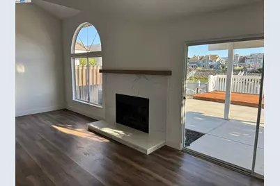 118 Pelican Loop, Pittsburg, CA 94565 - Photo 5