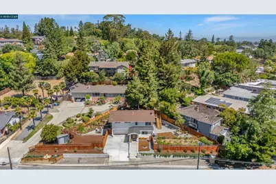 795 Canyon Rd, Redwood City, CA 94062 - Photo 45