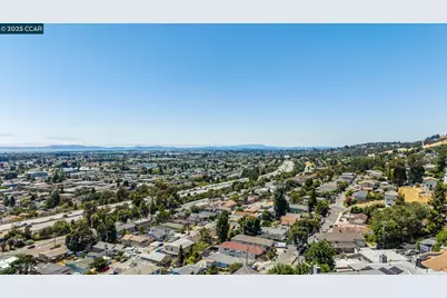 16860 Robey Dr, San Leandro, CA 94578 - Photo 5