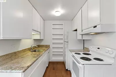 14617 Doolittle Dr, San Leandro, CA 94577 - Photo 7